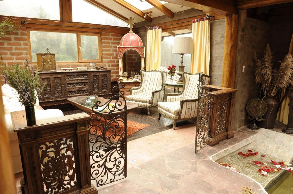 Hacienda Rumiloma Quito Rum bild